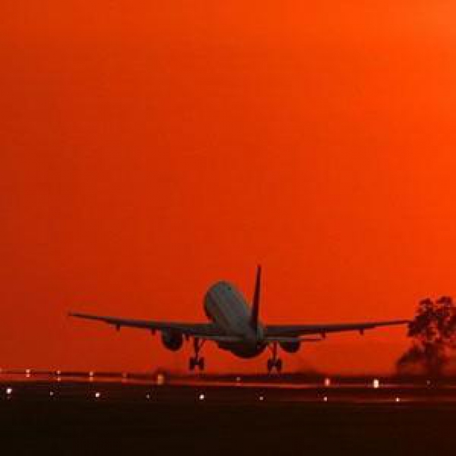 China Hadapi Wabah Warga Gila Kerja thumbnail