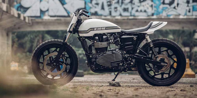 Triumph Thruxton Karya One Hand Made