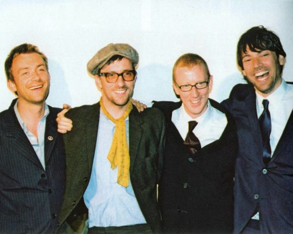 Blur dan Stone Roses Berebut Penghargaan!  thumbnail