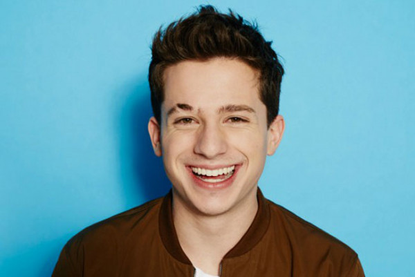 Charlie Puth Mau Konser di Jakarta, Asal Ada Ini di Kamar Hotelnya