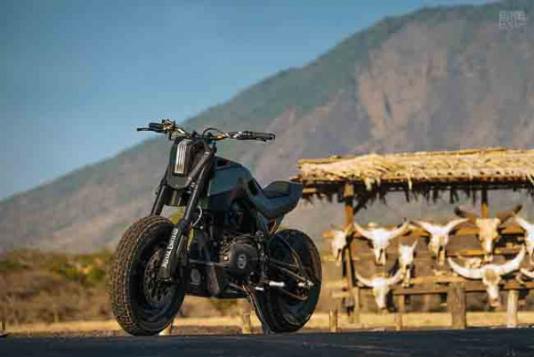 Royal Enfield Himalayan Jadi Motor Modern