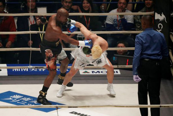 Floyd Mayweather Cuma Butuh 139 Detik Buat Dapetin Rp 129 Miliar!