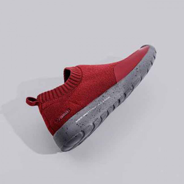 Wakai Perkenalkan Outsole Berbintik GYOU Speckles