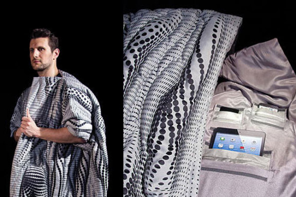 CHBL Jammer Coat, Jubah yang Bakal Buat Lo Enggak Terlacak!