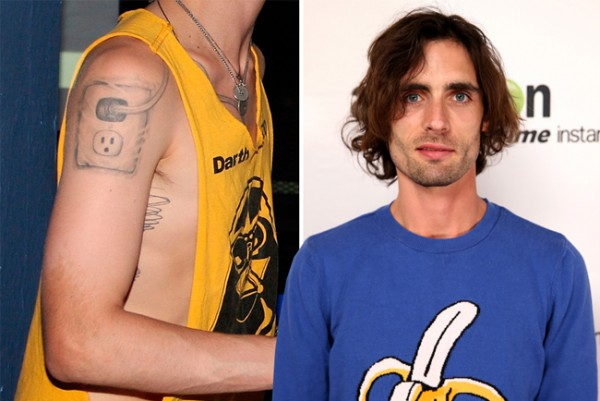 Deretan Musisi Ini Punya Tato Super Aneh dan Unik